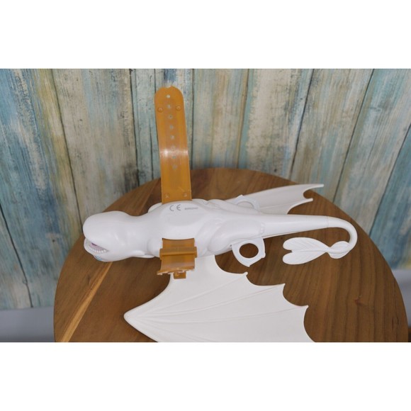 How To Train Your Dragon Lightfury Wrist Launcher Dart Gun DreamWorks - Picture 7 of 9